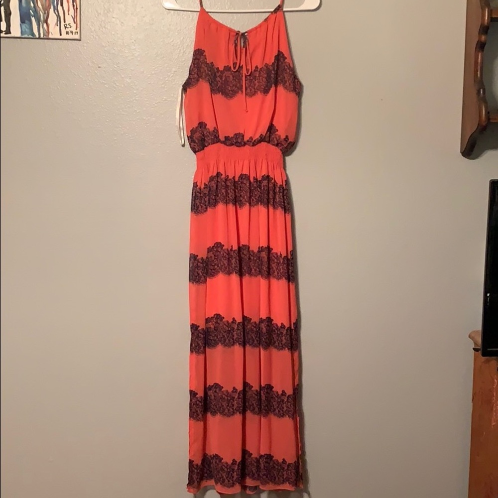 Sundress - Picture 1 of 2